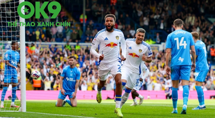 Leeds dẫn đầu BXH Hạng nhất Anh với hiệu số và số điểm vượt trội Leeds dẫn đầu BXH Hạng nhất Anh với hiệu số và số điểm vượt trội