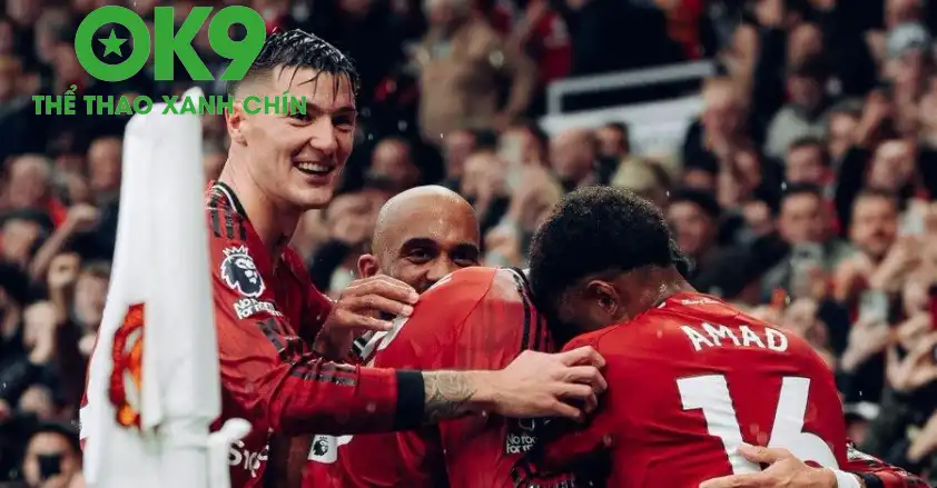 Ruben Amorim ca ngợi tinh thần chiến đấu của các cầu thủ MU (Ảnh: X). Ruben Amorim ca ngợi tinh thần chiến đấu của các cầu thủ MU (Ảnh: X).